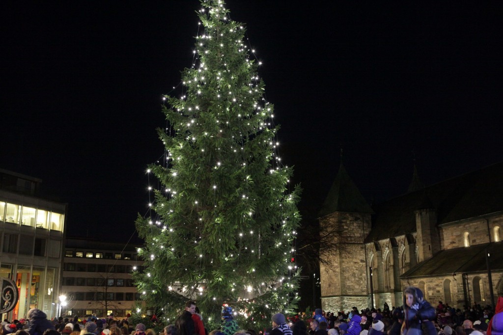 Christmas tree Lighting – Domkirkeplassen in Stavanger 09